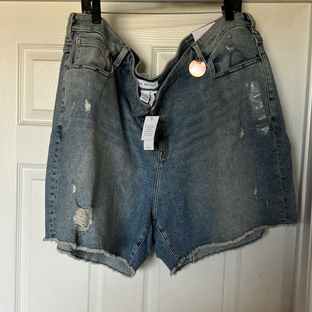 Cute girlfriend shorts with flex waistband